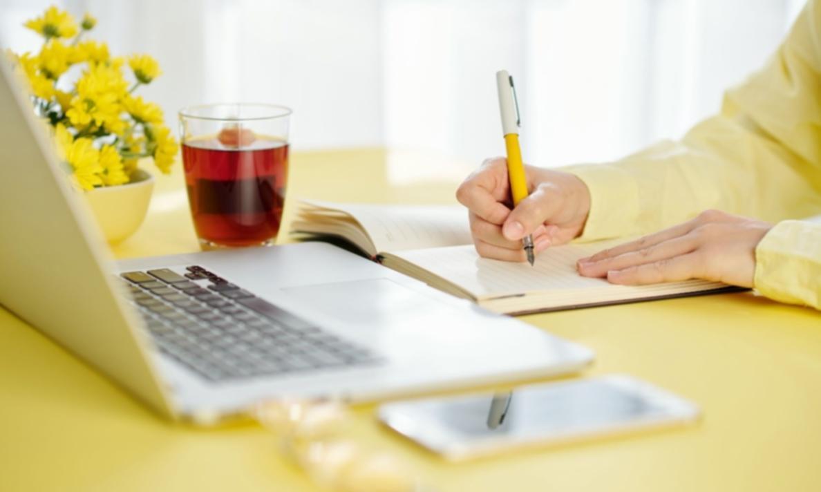 Experienced business educator conducting seminar